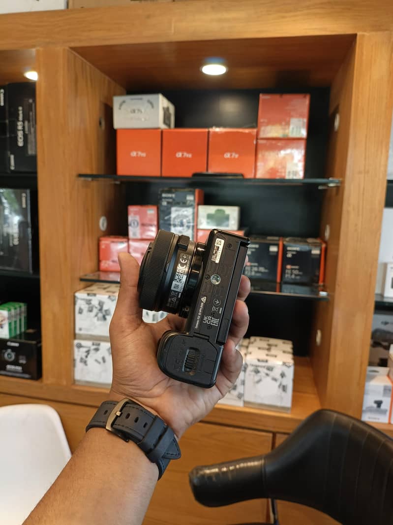 SONY ZV-E10 2