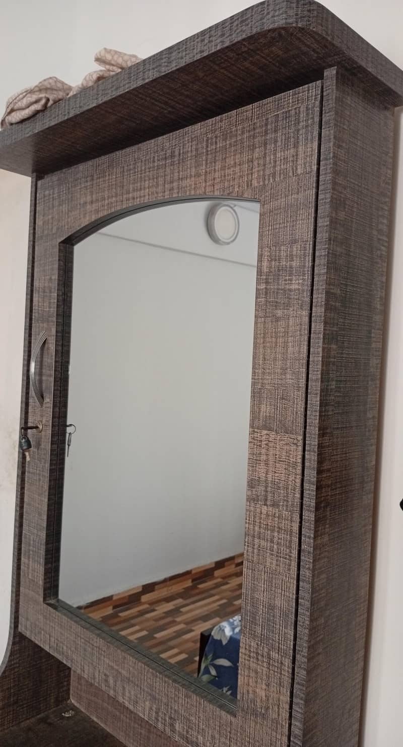 dressing table 1