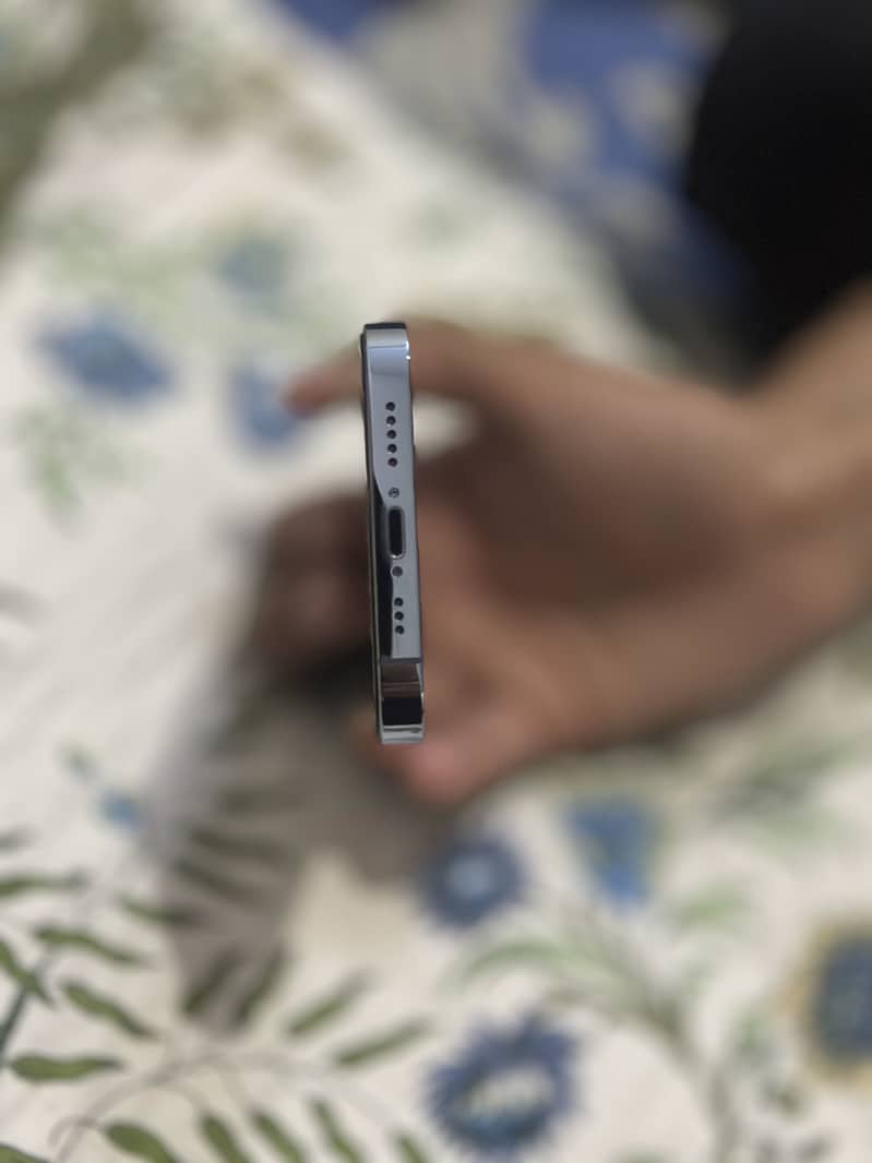 Iphone 13 pro 4