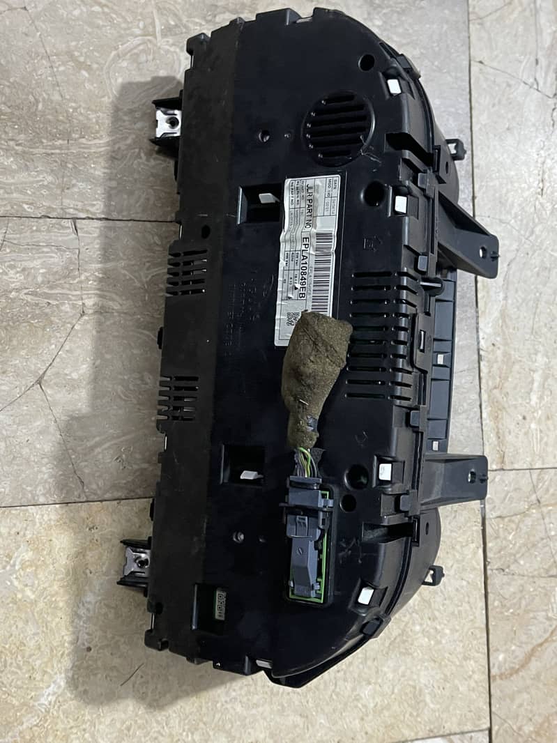 Range Rover speed meter/ cluster 2
