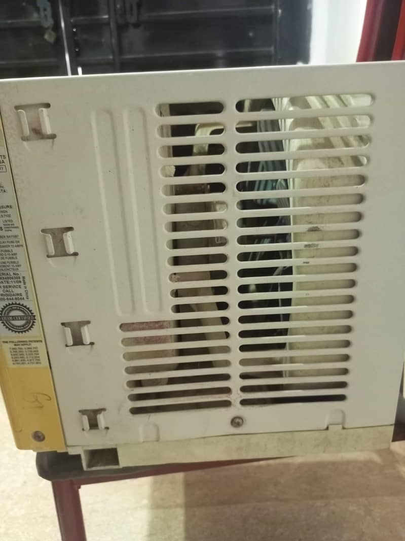 window ac half ton 4