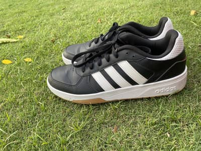 Adidas Shoes size US 9, UK 81/2