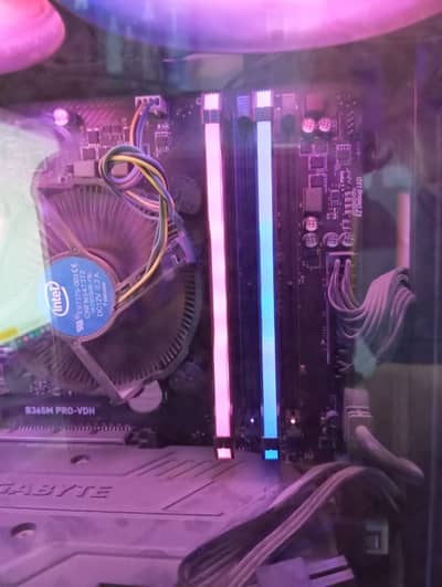 corsair vengeance rbg pro 16 gb ram 8x2 3200 mhz CL 16
