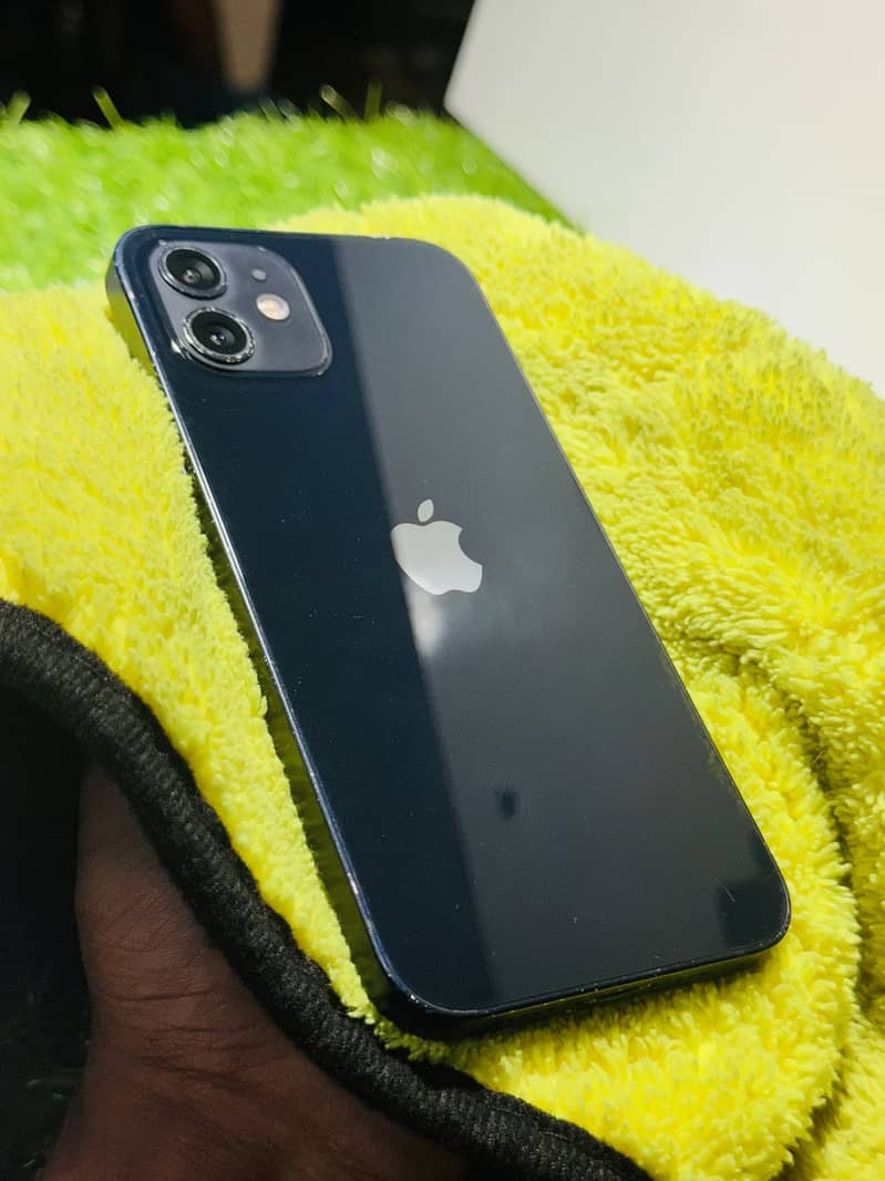 Iphone 12 4