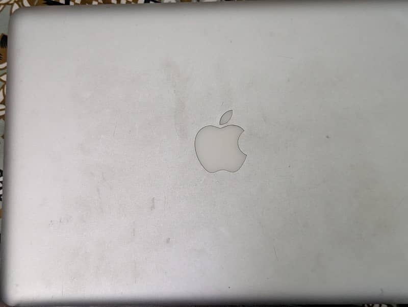 MacBook Pro 2009 C2D 6 GB Ram 1