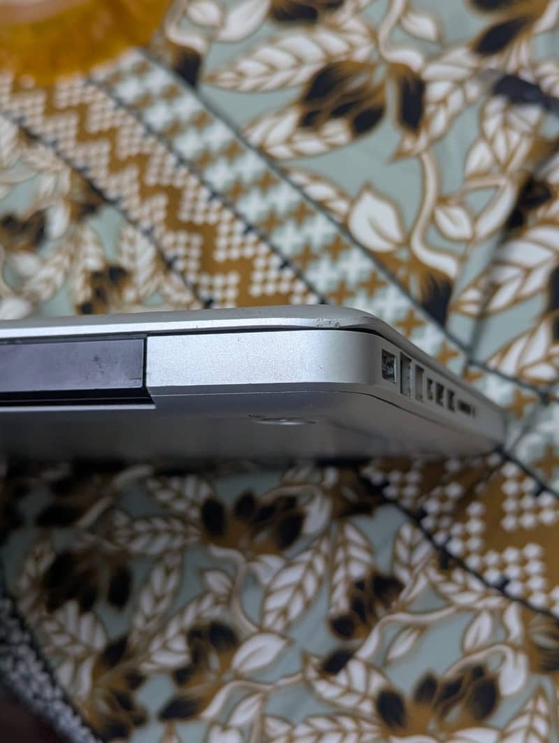 MacBook Pro 2009 C2D 6 GB Ram 9