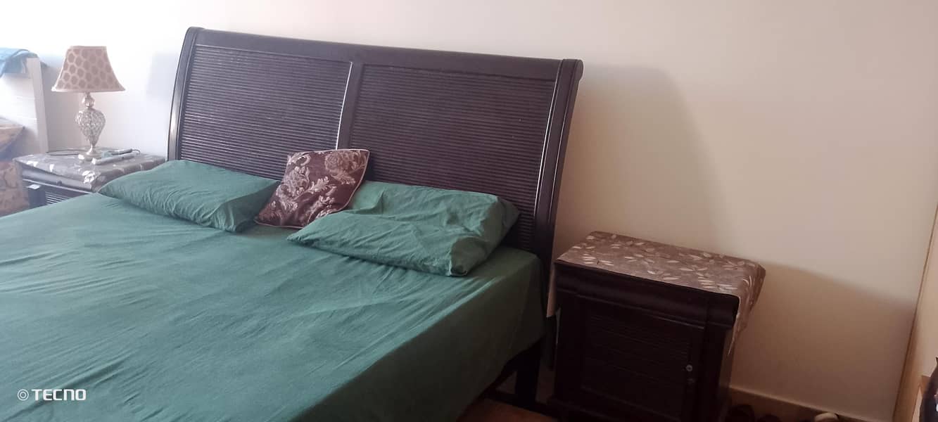 king size bed 1