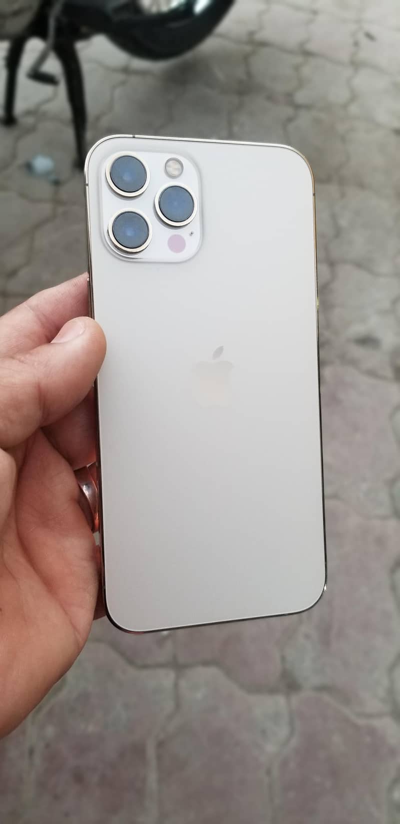 iPhone12 pro max 3