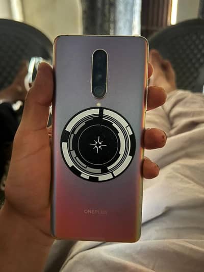 OnePlus 8     12/258 Like new condition