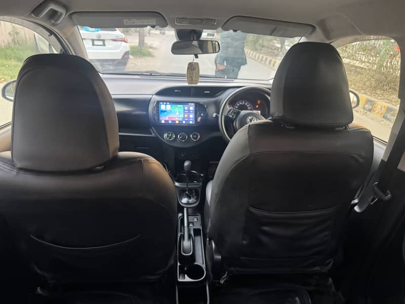 Vitz 1.3 8