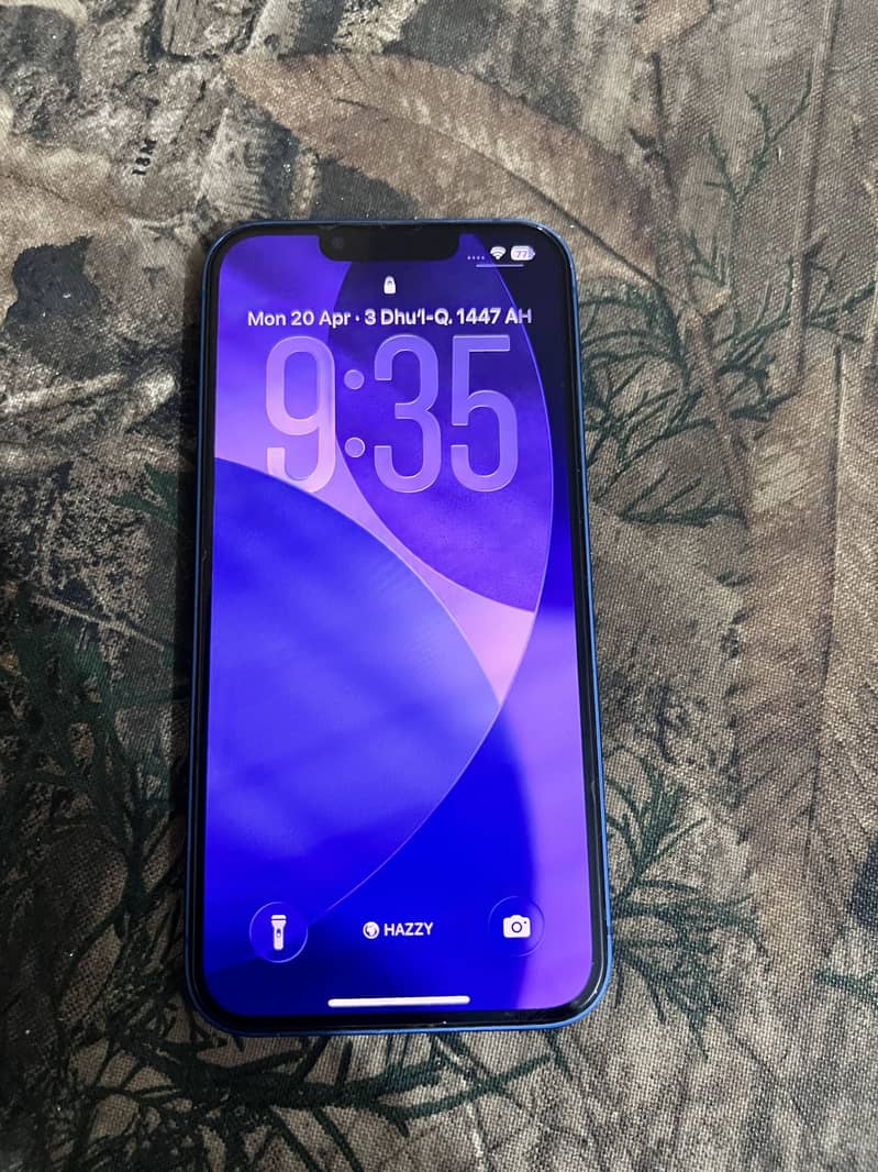 iPhone 13 0