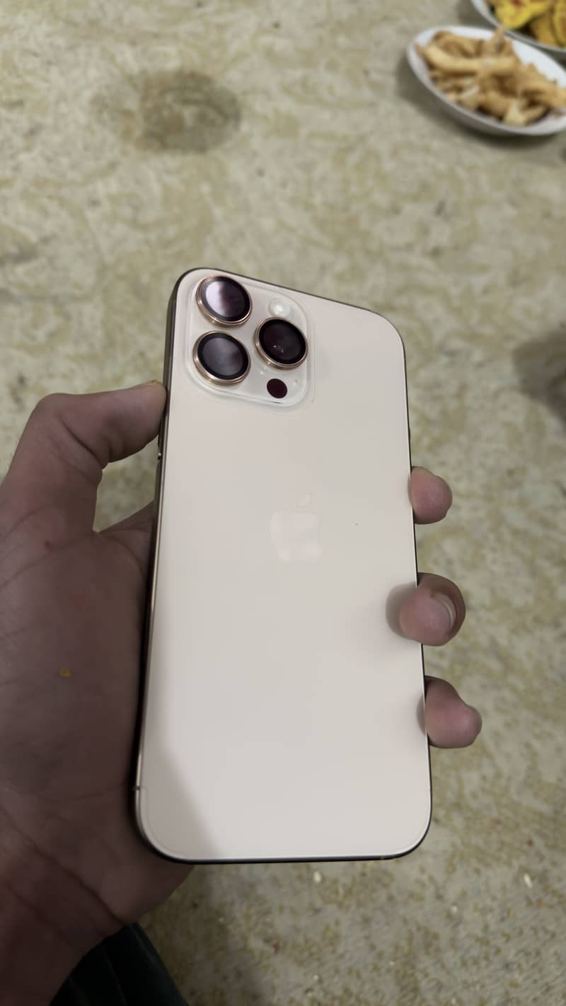Iphone 16 Pro max 8