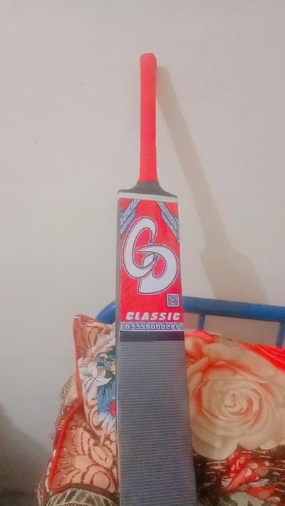 bats is very good condition 10out of8 2 bats .  only CD 1 MONTH USE