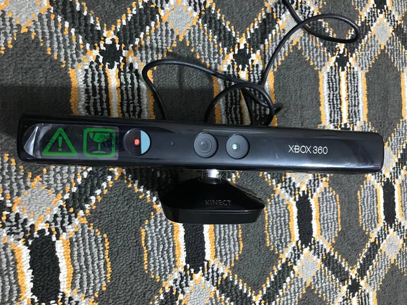 Xbox 360 Kinect 0