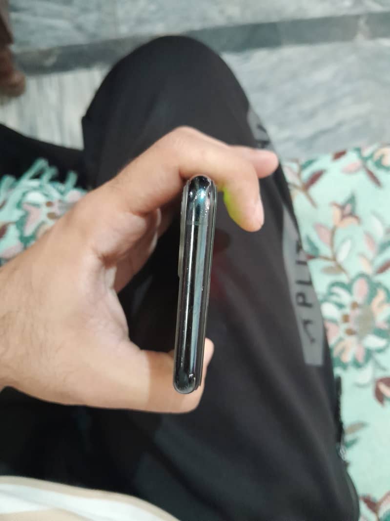 IPhone 11 Pro 5