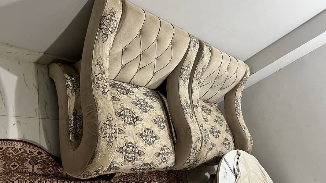 sofa set with table 3