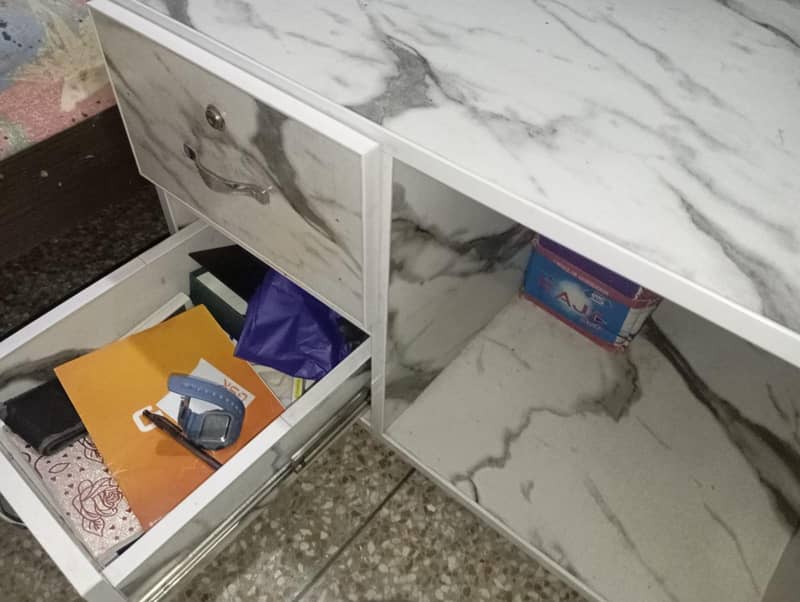 computer table 4