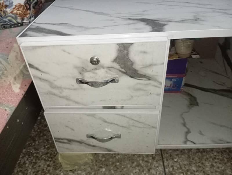 computer table 6