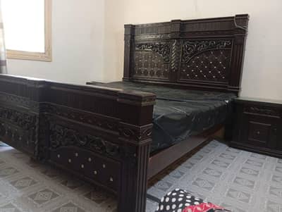 Chinioti Double bed Wooden With Mattress Condition 10/9