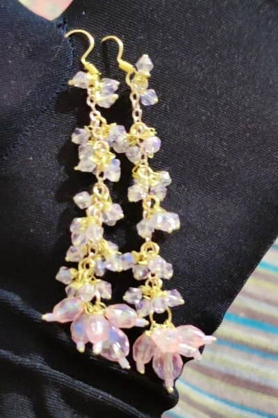 one pair earrings set