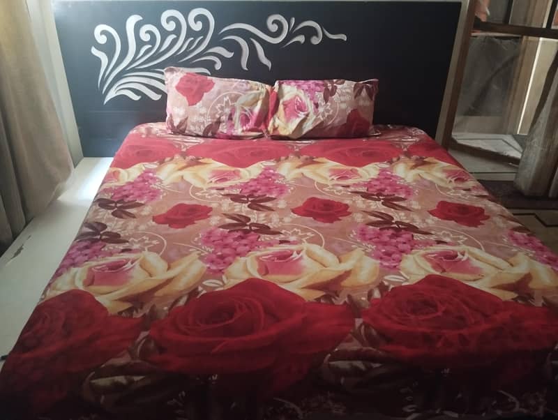 bed  used condition 0
