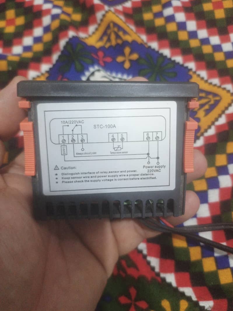 Temperature controller STC 100A 2