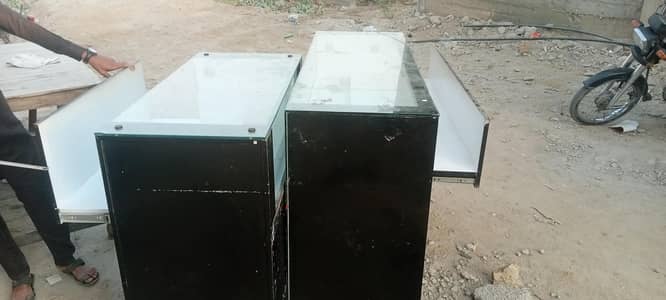 Mobile Shop Accessories Lot for Sale/ Mobile Counters/Running Business