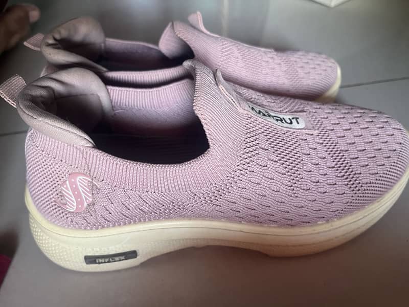 Sneakers 1