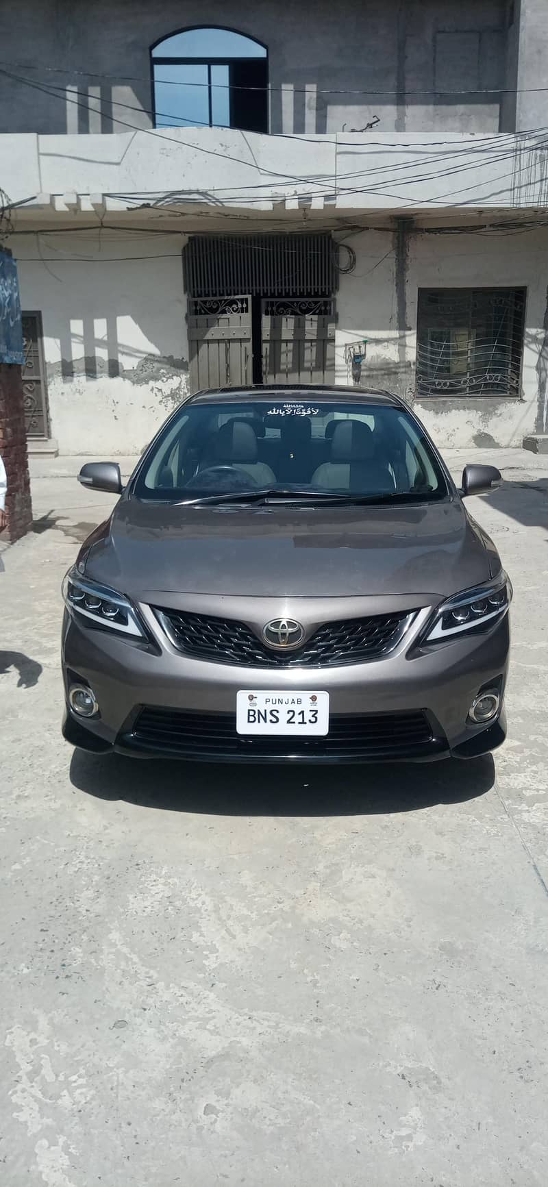 Corolla altis 0