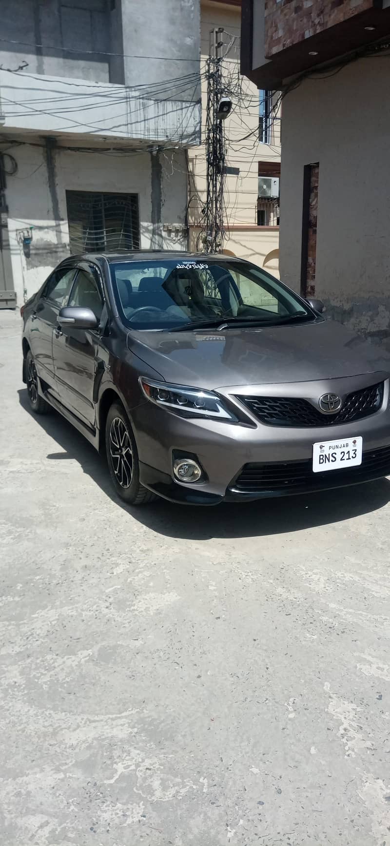 Corolla altis 1