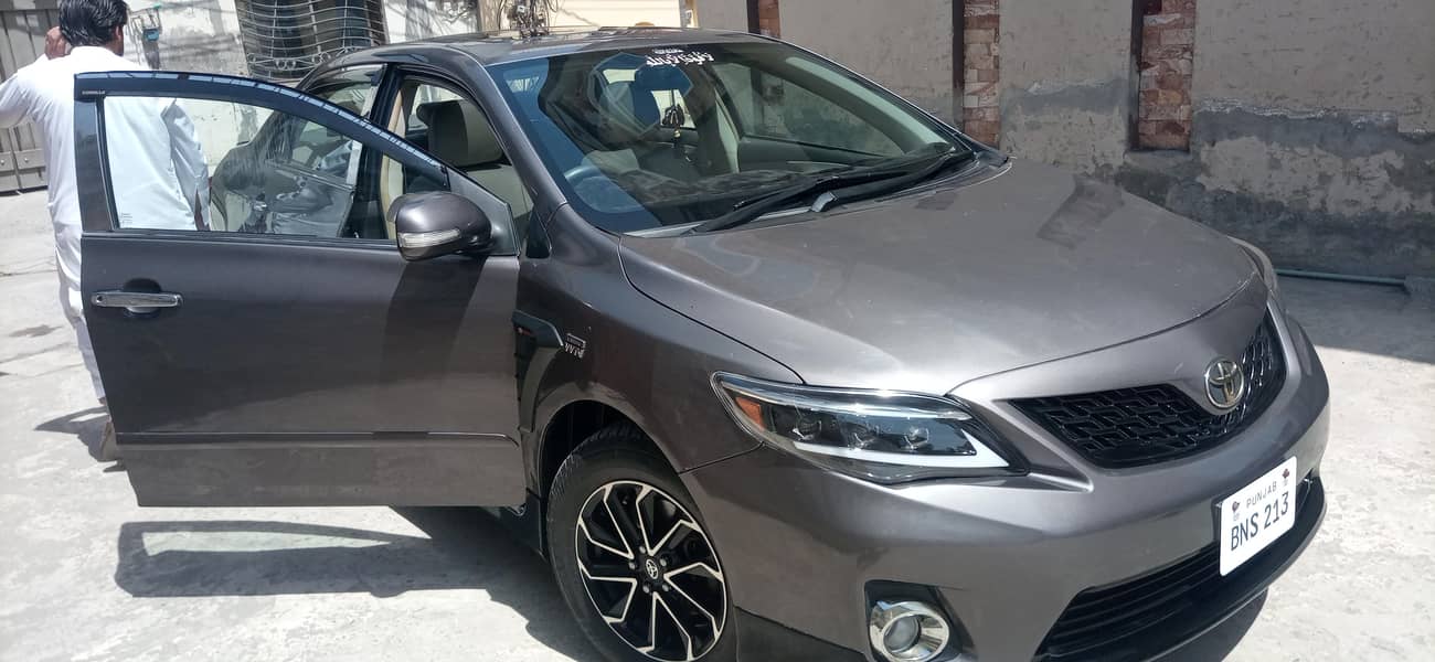 Corolla altis 6