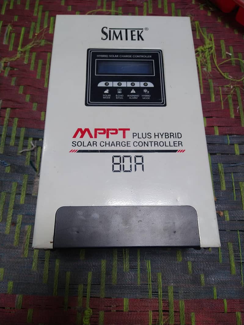 Simtek MPPT 80A solar charge controller 0