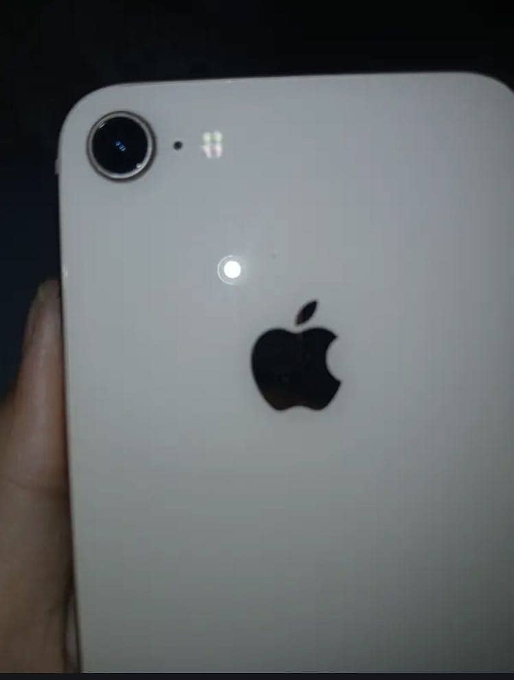 iPhone 0