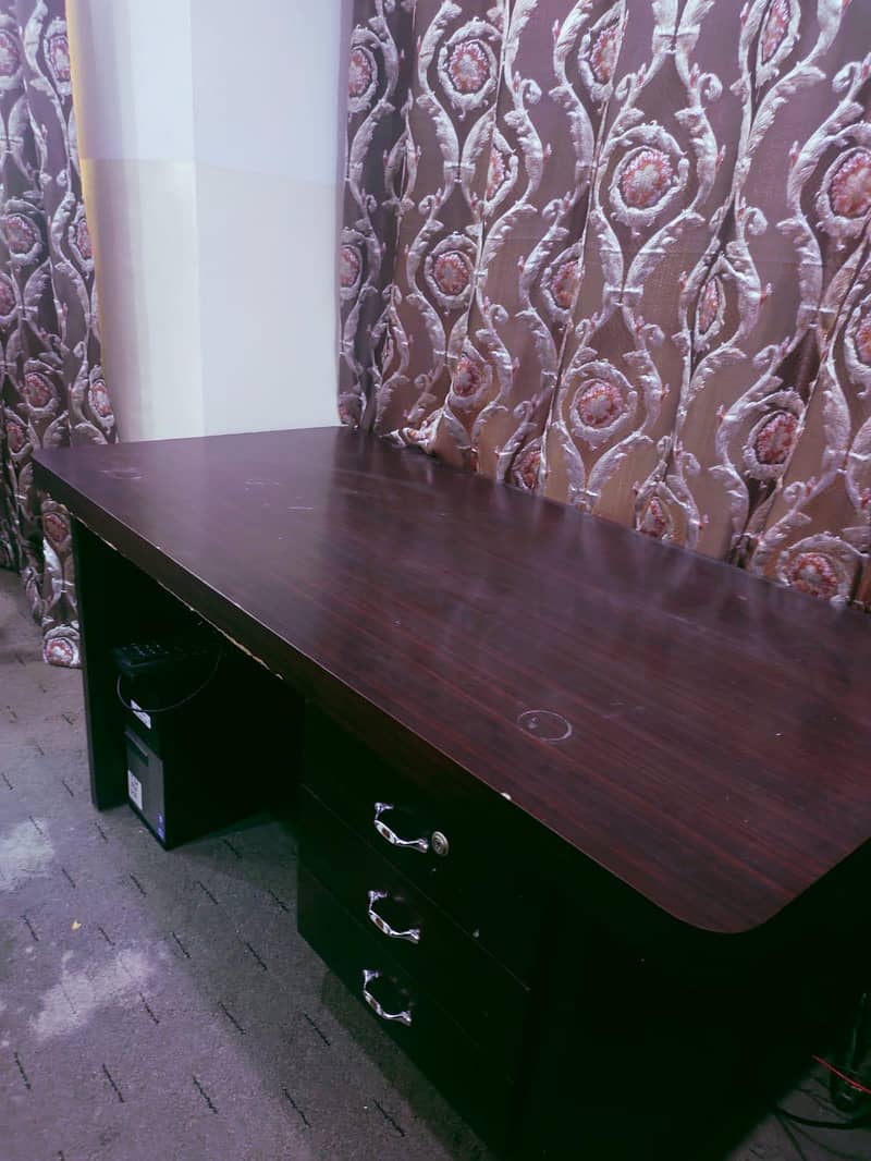 Office table 0
