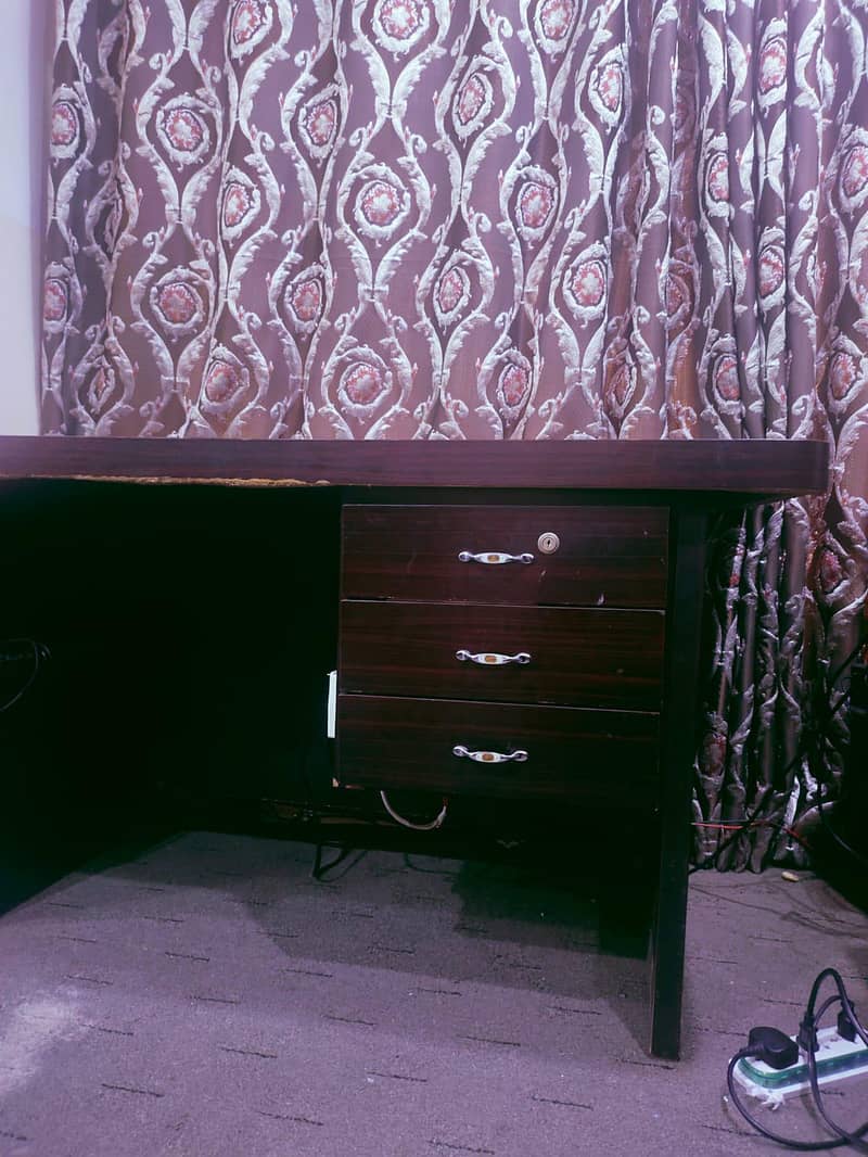 Office table 1