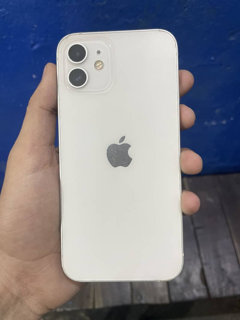 iPhone 12 0
