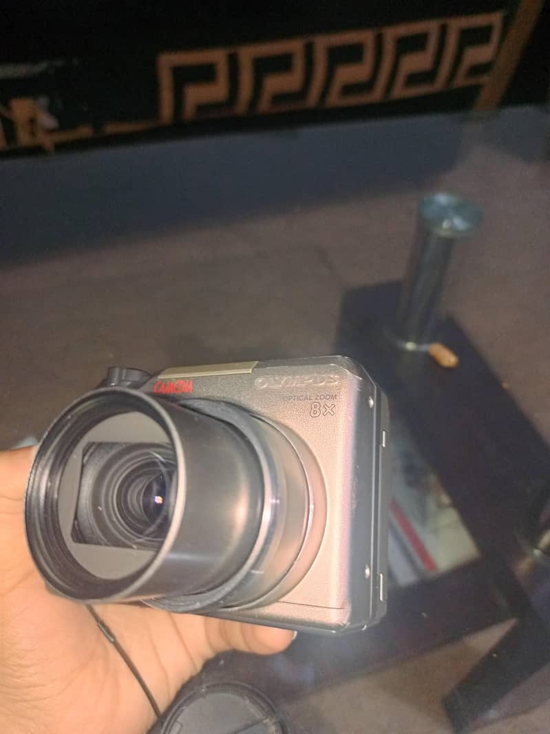 digital camera 9