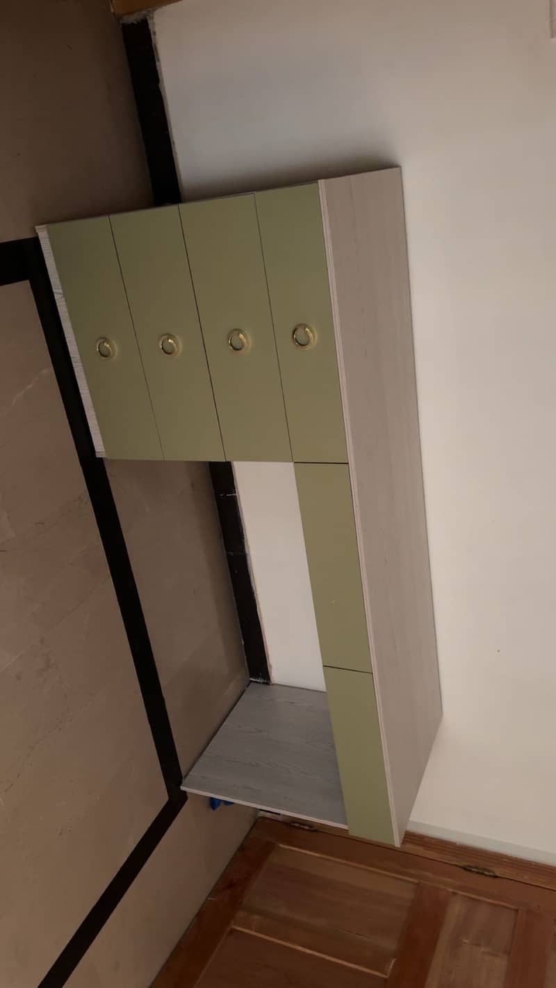 Big Size Study Table 1