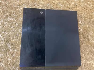 PS4 500GB Excellent Condition with Controller & 5 Games