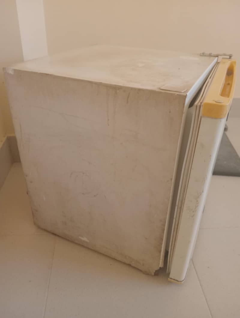Mini Refrigerator 3