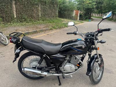 Suzuki GS 150 2024