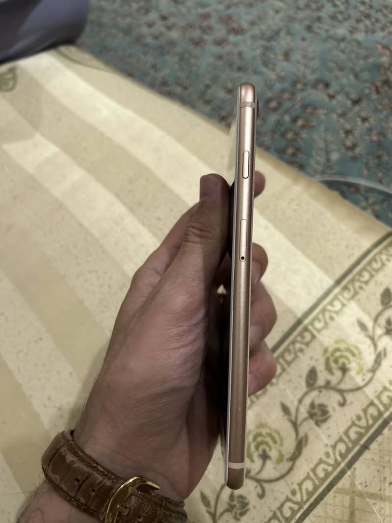 iPhone 8 Plus 5