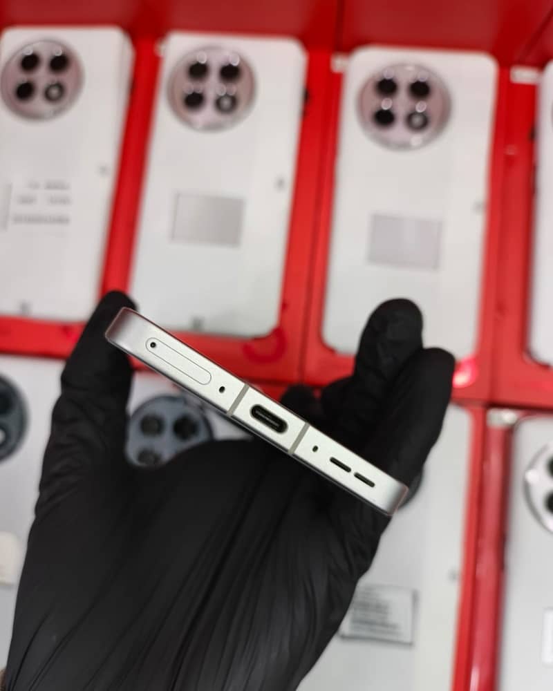 OnePlus ACE 5 7