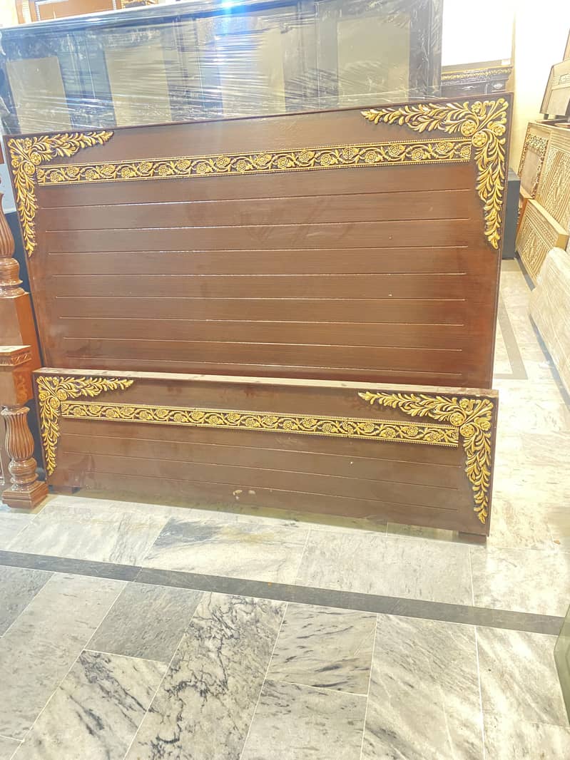اِن میں سے کوئی بھی بیڈ چاہیے ملے گا۔آپکی پسند کے مطابق جلد فراہمی 5