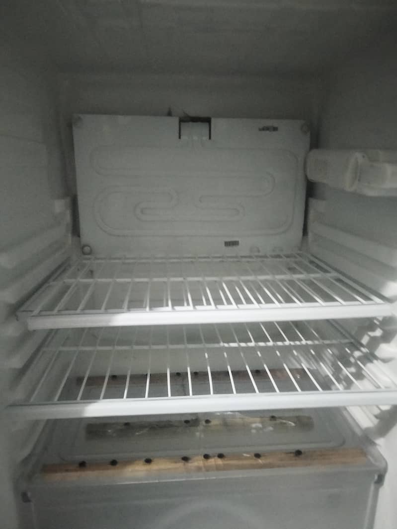fridge 0