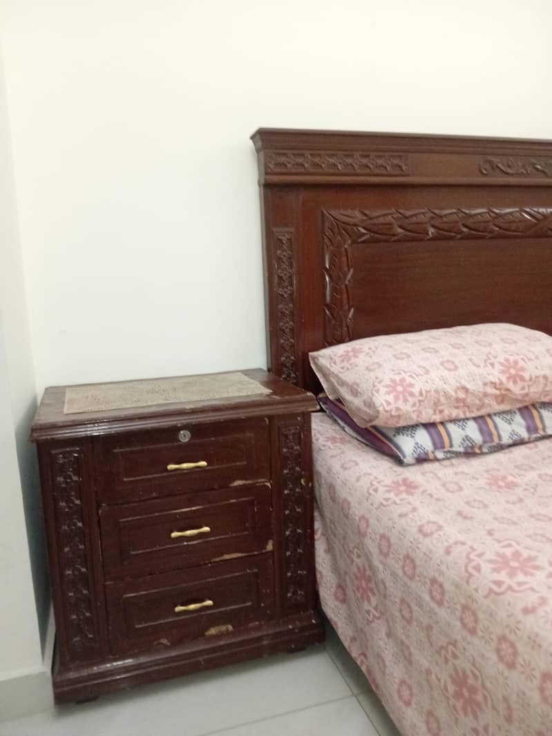 King bed 2