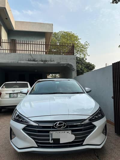 Hyundai Elantra  GlS