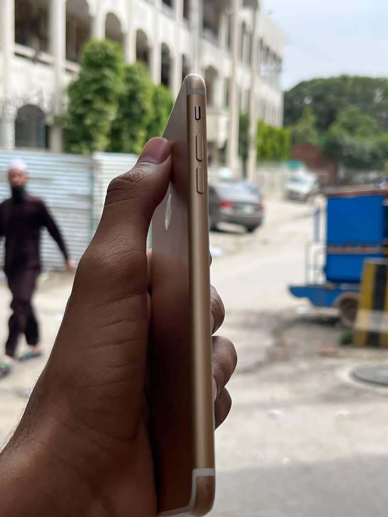 iphone 7plus 4
