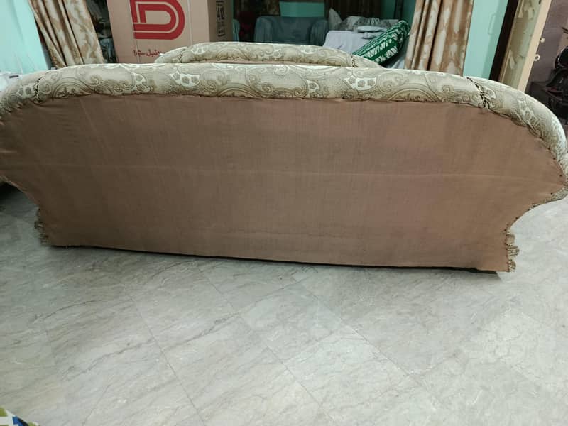 VIP Sofa 1