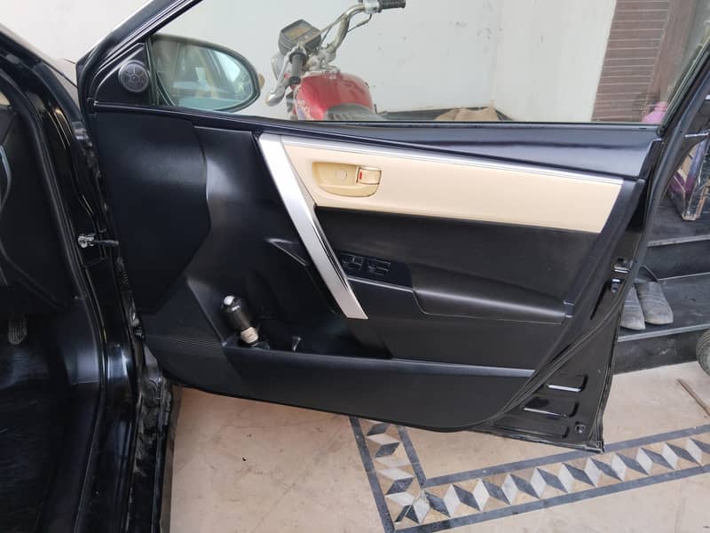 Corolla altis 6